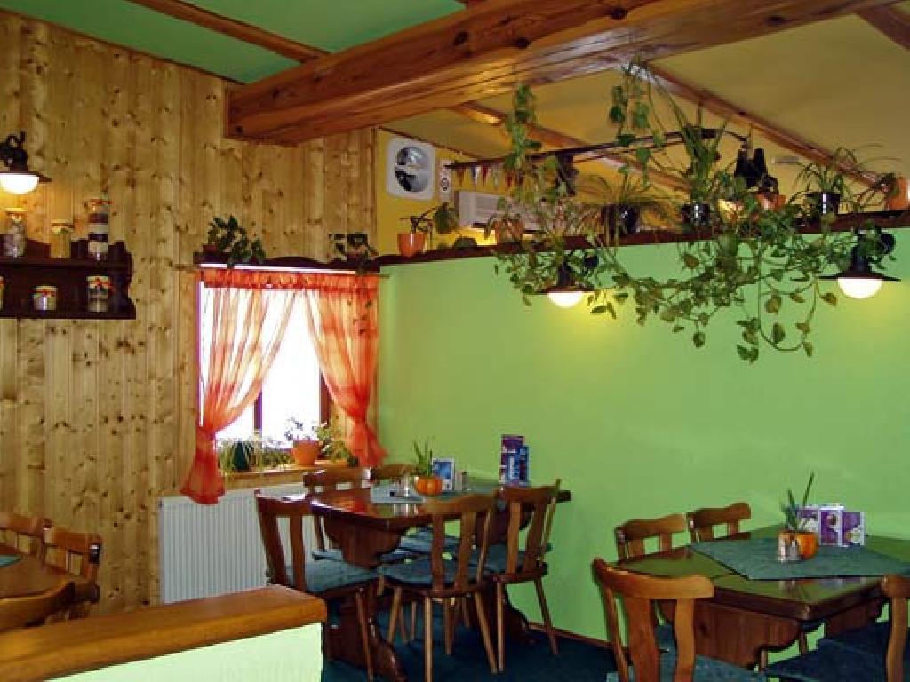Restaurace A Penzion U Vladaru Mikulášovice Exteriör bild